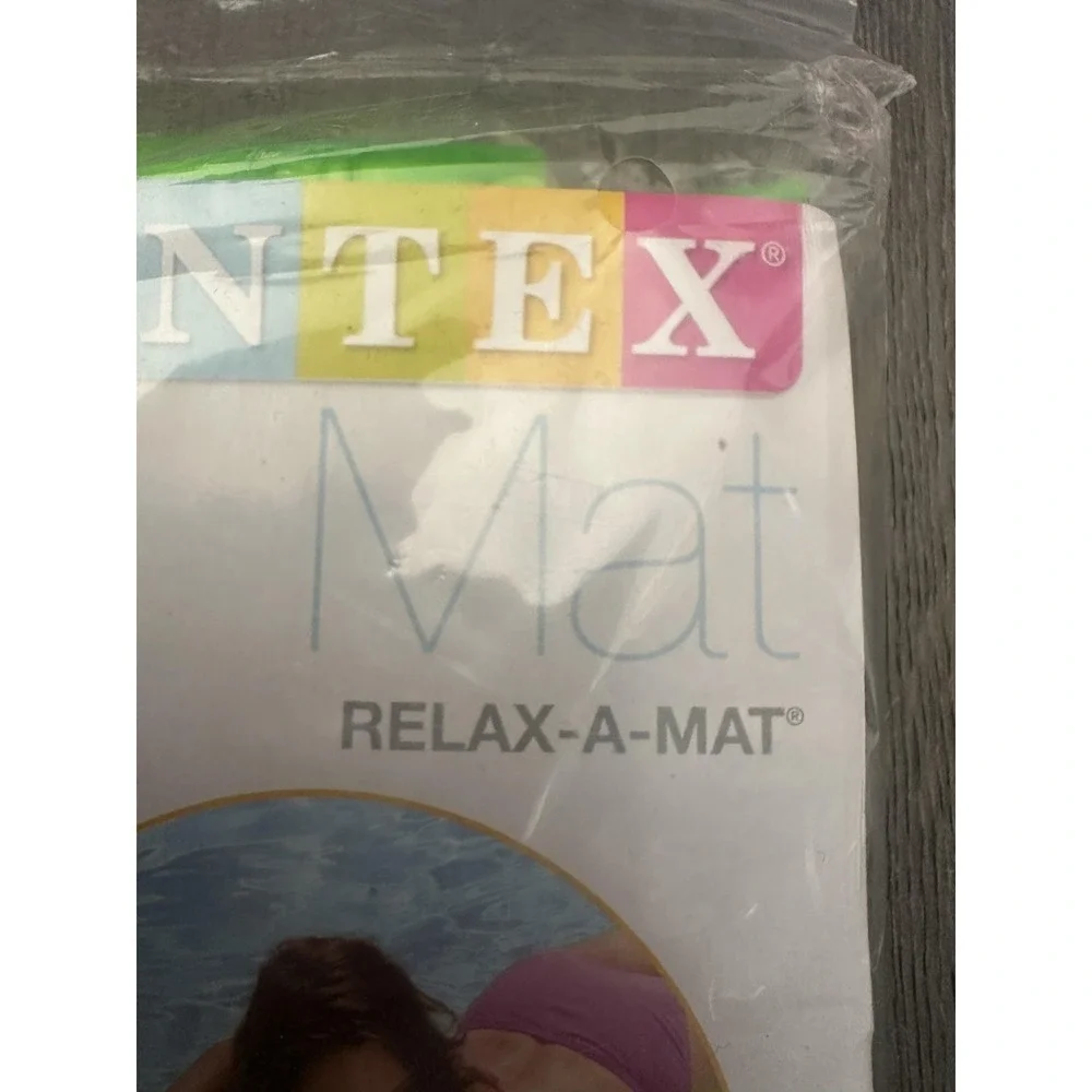 Intex Relax-A-Mat Lime Green Pool Float Mat 72in X 27in Adult Inflatable Lounge‎